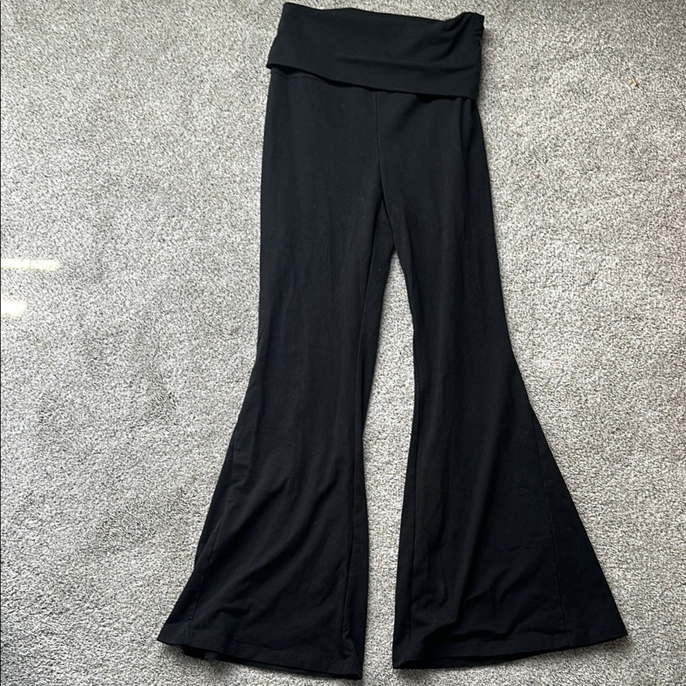 Aerie Black Flare Pants with Boot Cut Design